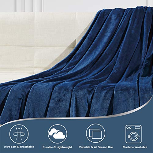WAVVE Manta Franela Reversible 130x150 cm para Cama 80, Manta de Sofá 100% Microfibra, Suave, Caliente, Transpirable para Hogar, Oficina, Viaje (Azul Marino)