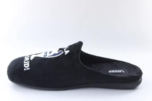 Lares Zapatillas Casa Hala Madrid para Hombre y niño Color: Negro Suapel. Talla: 43 Equipo de fubol Madrid. Campeones de Europa. 14 Champions. Suela Goma. Fabricadas en España.