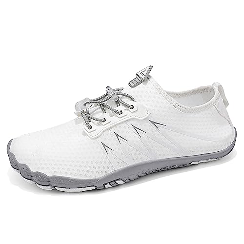AONETIGER Zapatos de Agua Hombre Mujer Barefoot Zapatillas de Deportes Acuaticos Transpirable Ligeras Secado Rápido Descalzos Trail Calzado para Fitness Playa Vela Snorkel(312 Blanco,43EU)