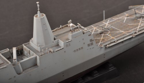 Hobby Boss - Barco de modelismo escala 1:700 [Importado de Alemania]