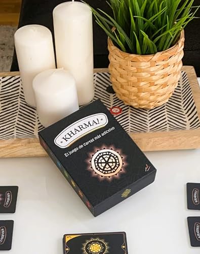 Kharma! The Card Game - Juego de Cartas FÁCIL y Divertido para Toda la Familia y Amigos - De 2 a 8 Jugadores para NIÑOS y Adultos